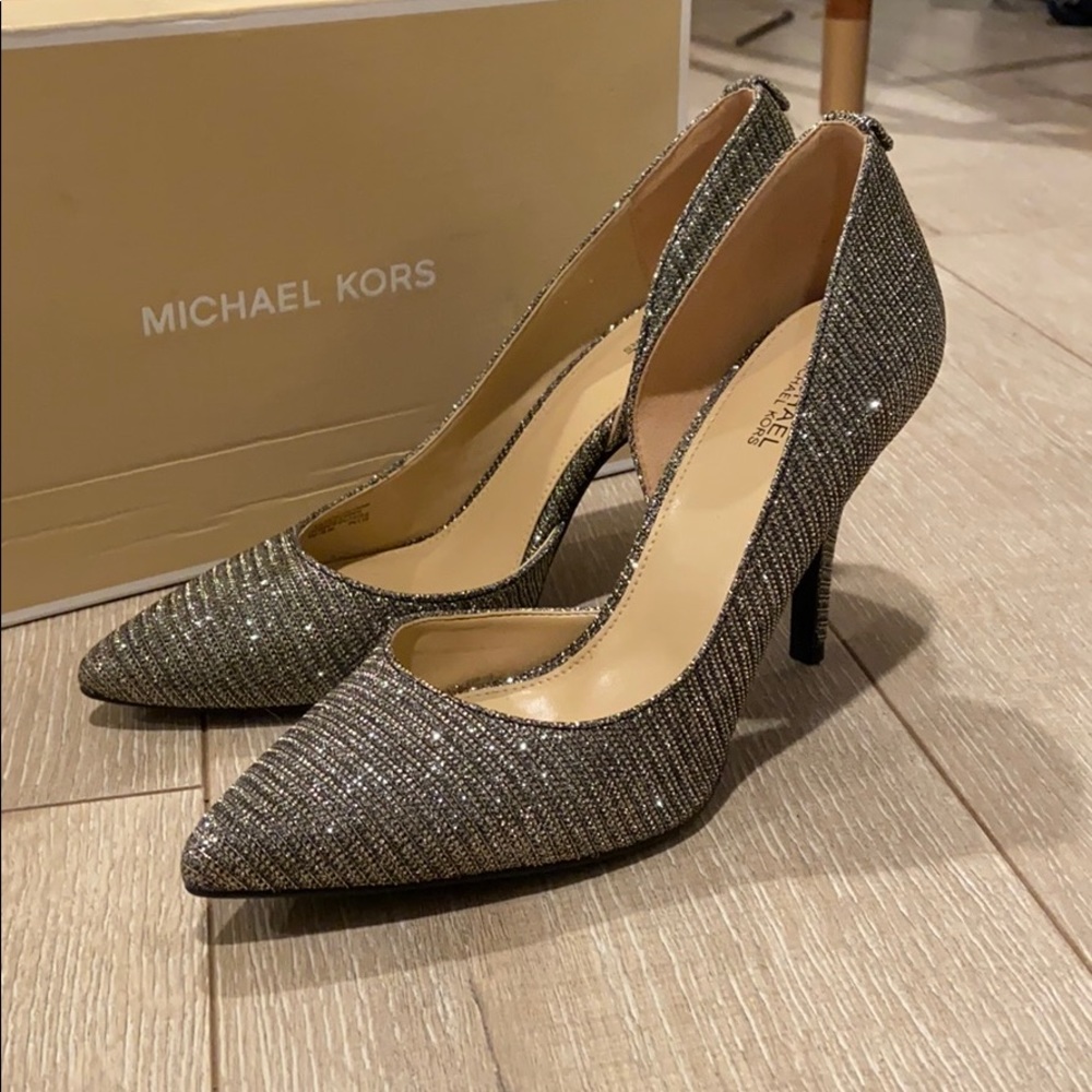 Michael Kors ‘Nathalie’ Pumps